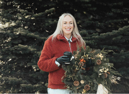 TRADITIONAL CHRISTMAS WREATH